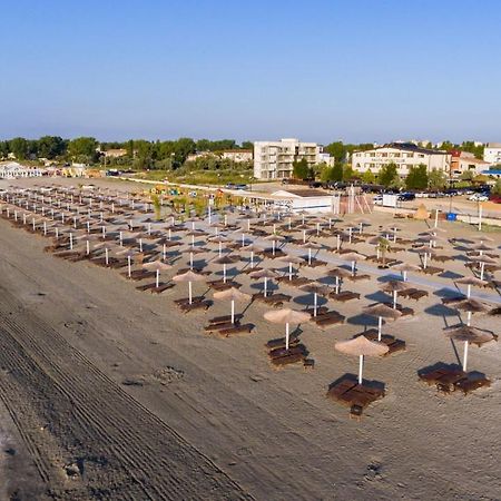 Nautic Luxury Club Hotel Năvodari Buitenkant foto